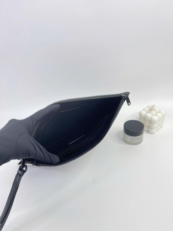 【99成新】YSL 菱格紋平板電腦手拿包 