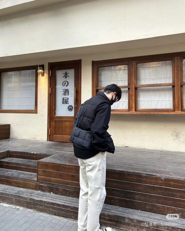 【99成新】BV Padded Tech Cassette 尼龍斜背包 