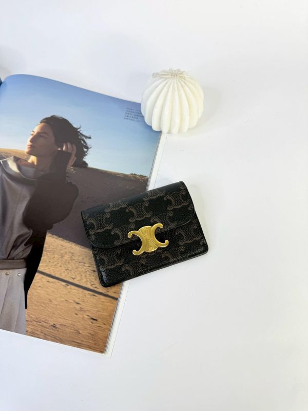 【95成】CELINE Triomphe標誌印花翻蓋卡包 