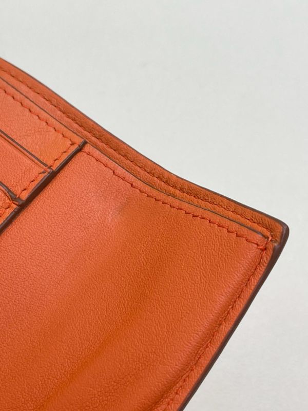 【9成新】LOEWE 粒面小牛皮小號豎款皮夾 