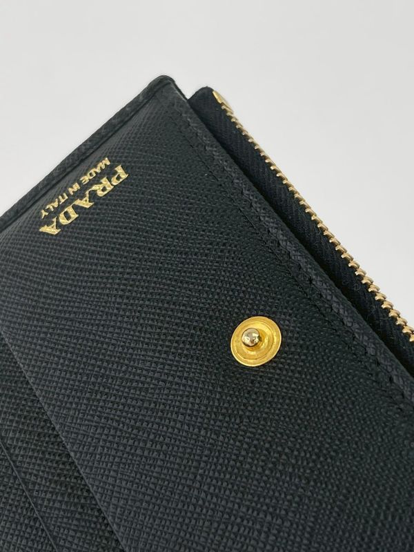 【95成新】PRADA SAFFIANO 對折短夾 