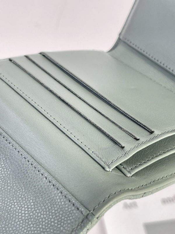 【9成新】CHANEL COCO 背面拉鍊三折短夾 