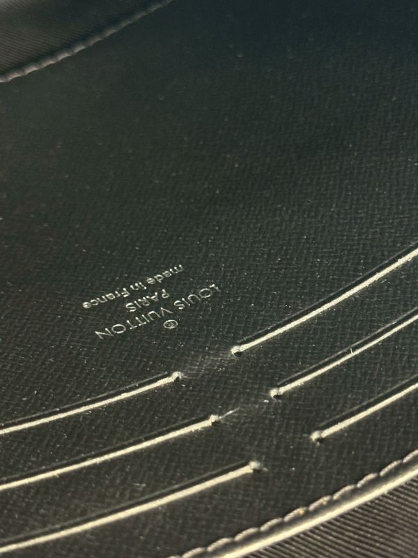 【分期0利率】LV Pochette Voyage MM 手拿包【9成新】 