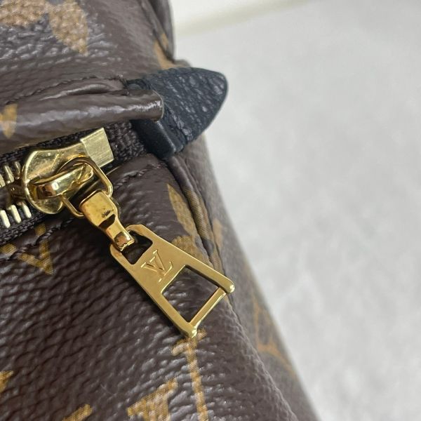【12期0利率】 LV  SPRINGS MINI 小書包  【台灣購證】【95成新】 