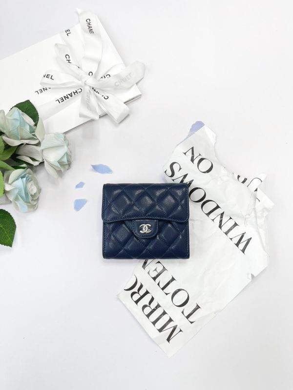 【未使用閒置品】CHANEL COCO 背面拉鍊三折短夾 