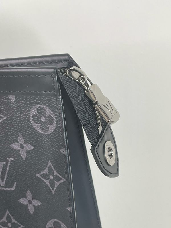 【分期0利率】LV Pochette Voyage MM 老花手拿包【95成新】 