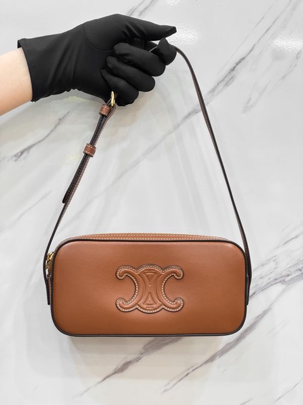【95成新】CELINE 光滑小牛皮迷你相機包 