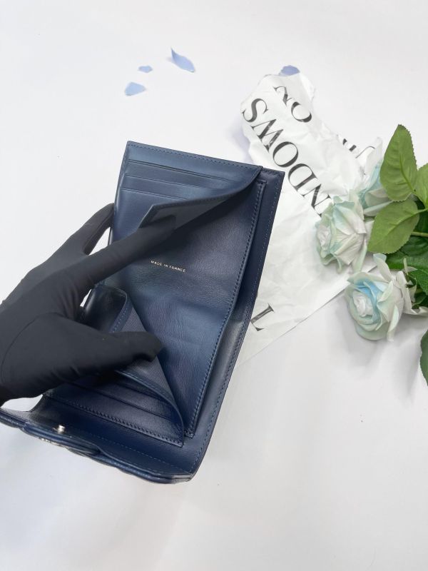 【未使用閒置品】CHANEL COCO 背面拉鍊三折短夾 