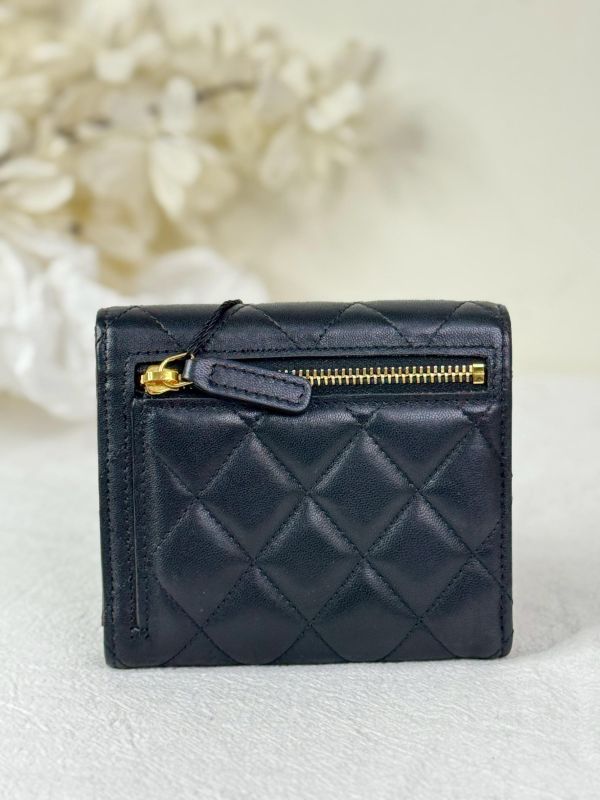 【99成新】CHANEL COCO 背面拉鍊三折短夾 