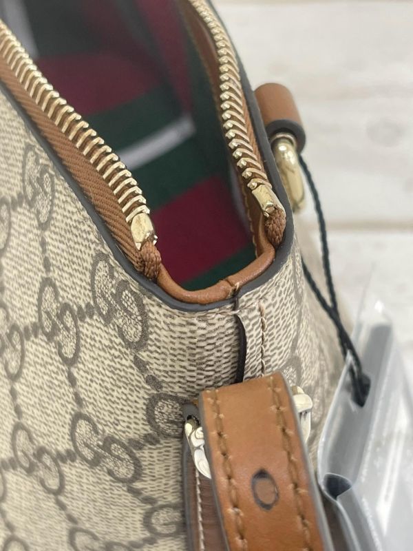【95成新】GUCCI GG EMBLEM 小型肩背包 