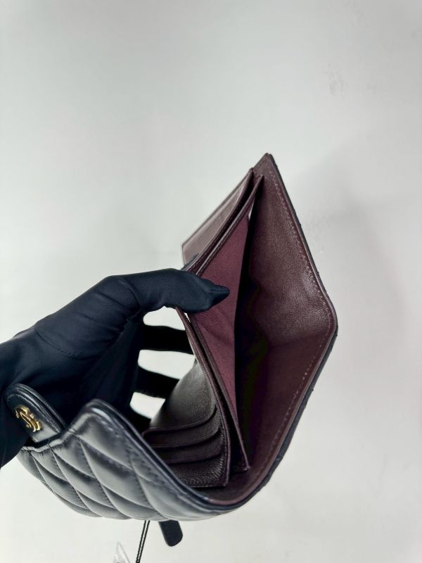 【99成新】CHANEL COCO 背面拉鍊三折短夾 