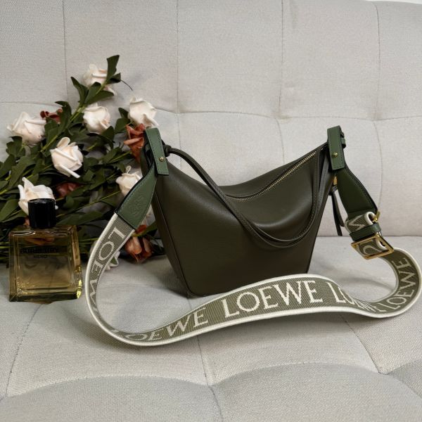 送市值23000背帶【9.5成新】【12期0利率】Mini Hammock Hobo bag in classic calfskin 