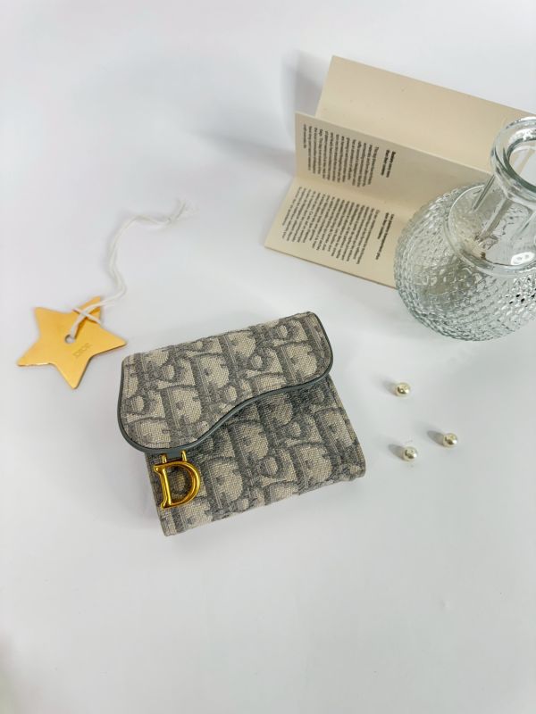 【分期0利率】DIOR SADDLE LOTUS 老花三折短夾【9成新】 