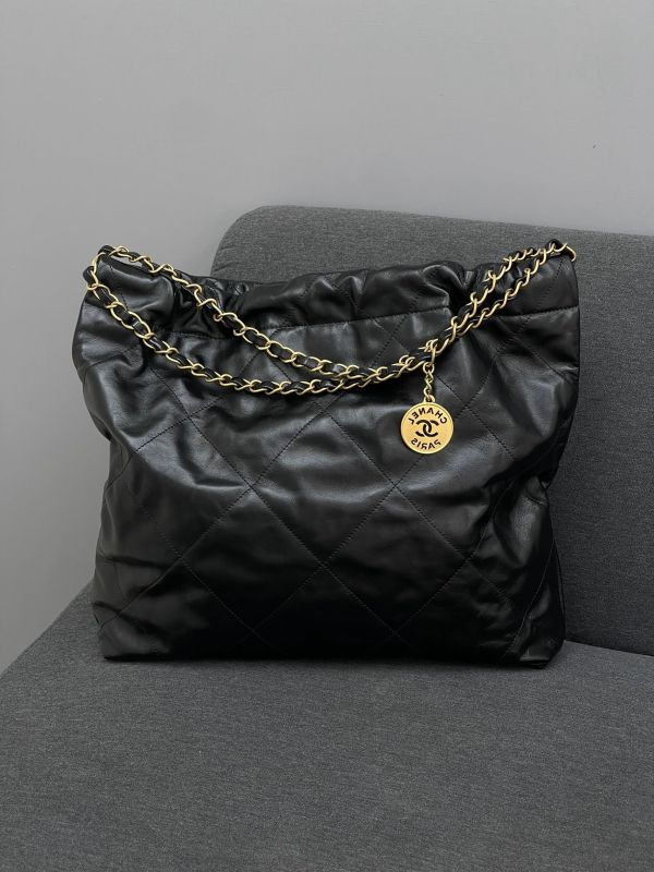 【全新品】CHANEL 22BAG 中號 