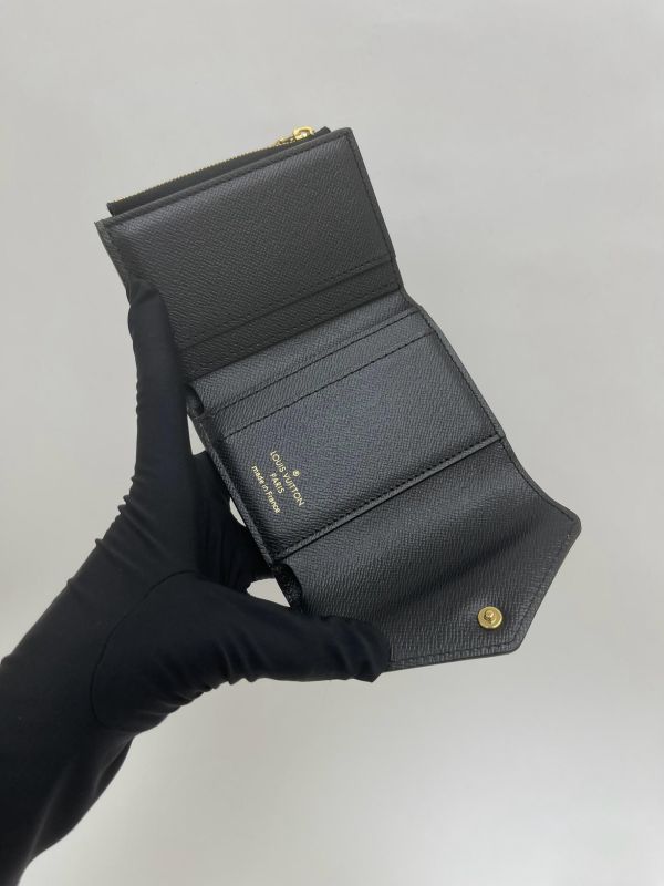 【95成新】LV Zoe' 短夾 