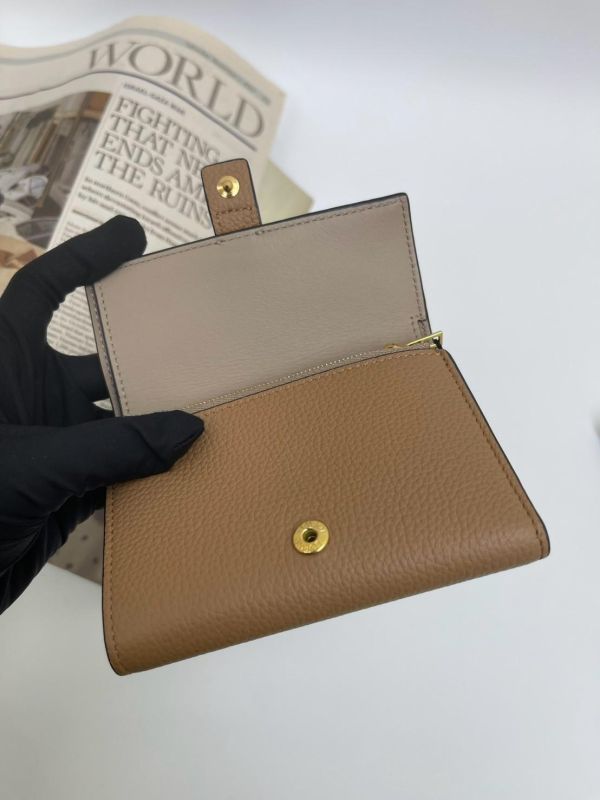 【99成新】LOEWE 粒面小牛皮小號豎款皮夾 