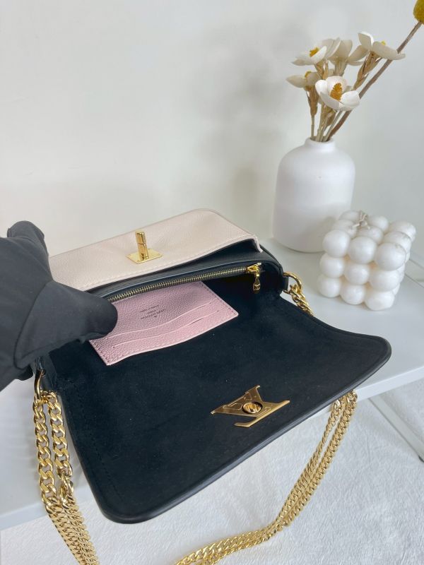 【分期0利率】LV LOCKME TENDER POCHETTE【99成新】 