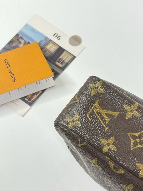 【分期0利率】LV Trousse Toilette 盥洗包【9成新】 