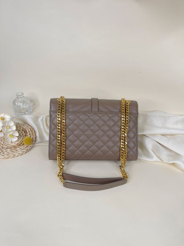 【分期0利率】YSL 粒面绗縫皮革中號信封包【99成新】 