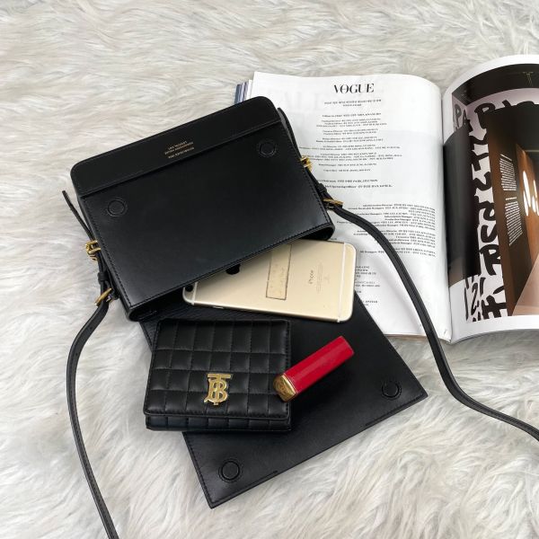 【12期0利率】 burberry Grace方胖斜背包【9成新】 