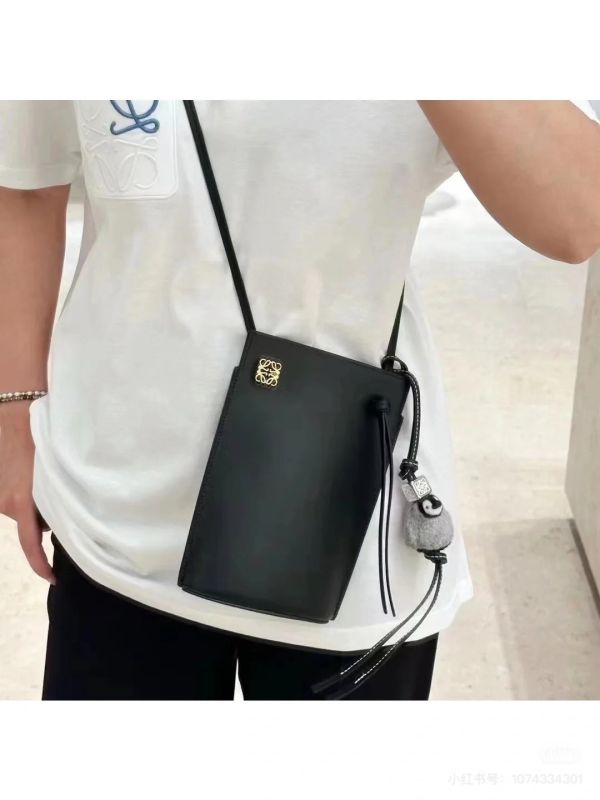 【分期0利率】LOEWE 小牛皮骰子包【99成新】 