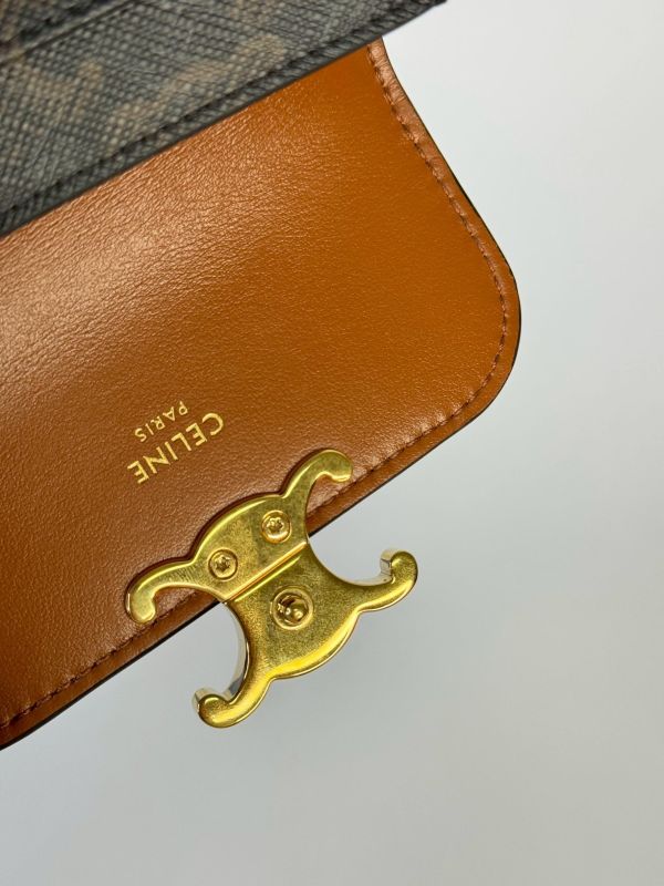 【95成】CELINE Triomphe標誌印花翻蓋卡包 