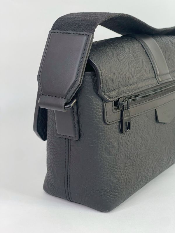 【95成新】LV S-Cape皮革壓紋郵差包 