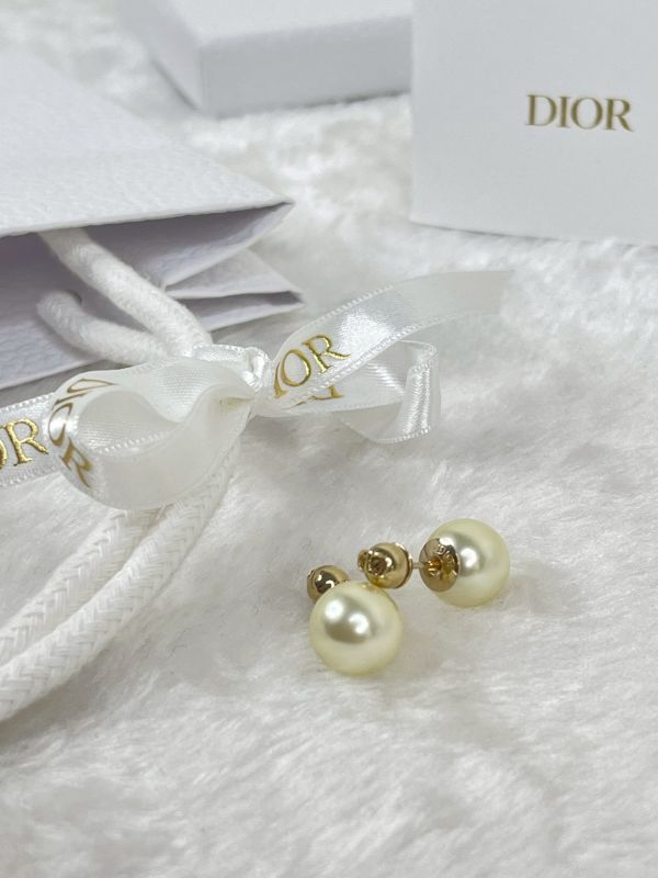 【分期0利率】DIOR 珍珠耳針耳環【95成新】 