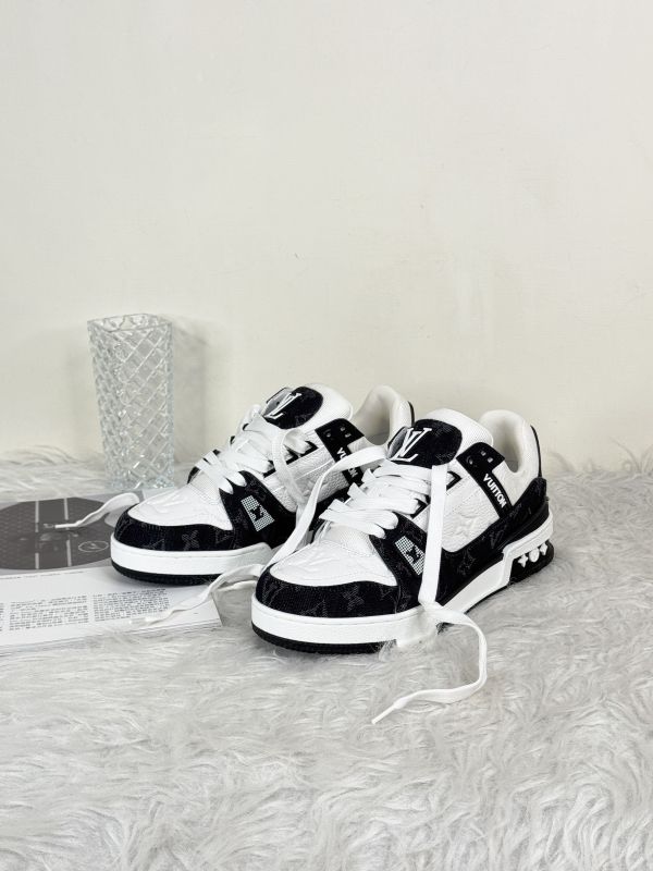 【分期0利率】LV Trainer 運動鞋  女段38號【未使用閒置品】 