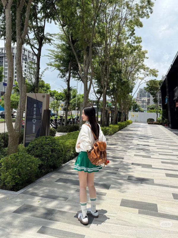 【分期0利率】MIUMIU  皮革後背包 大號 【未使用閒置品】 