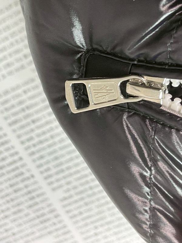 【分期0利率】MONCLER Ragot 羽絨連帽背心【全新品】