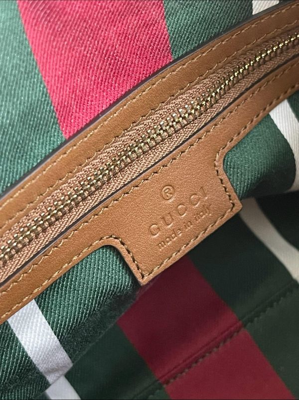 【全新品】GUCCI GG EMBLEM 單肩包 
