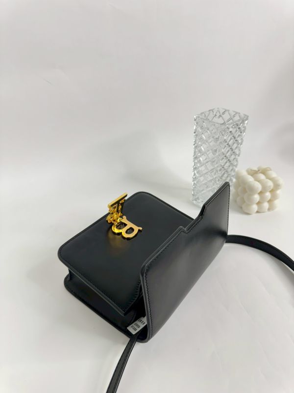 【分期0利率】BURBERRY TB鎖頭 MINI翻蓋斜背包【9成新】 