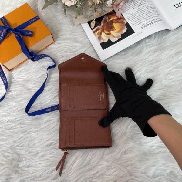 【12期0利率】LV Victorine 老花三折短夾【95成新】 