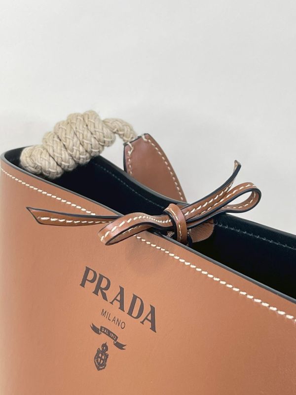 【9成新】PRADA TAMBOUR 水桶包 