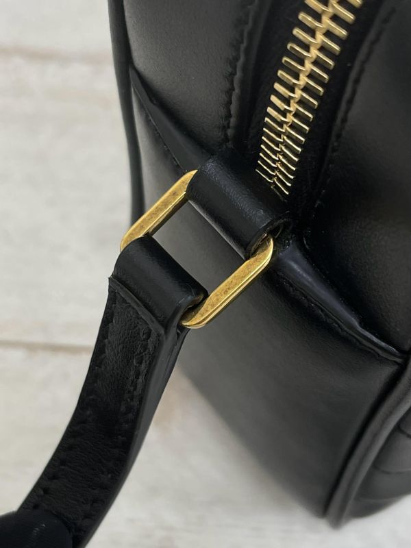 【95成新】YSL LOULOU 山形紋相機包 