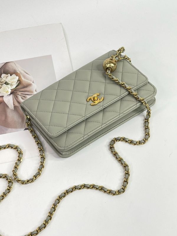 【9成新】CHANEL 羊皮金球WOC 