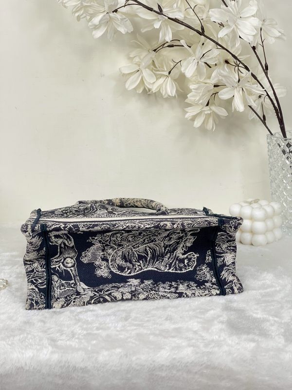 【分期0利率】DIOR BOOK TOTE 小型托特包【95成新】 