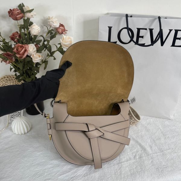 【12期0利率】LOEWE SMALL GATE柔軟小牛皮【99成新】 