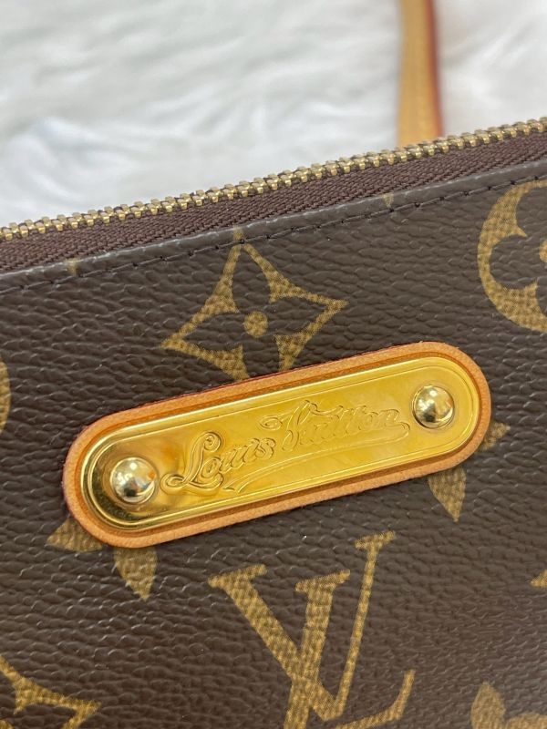 【分期0利率】LV EVA 小金牌兩用肩背包【9成新】 