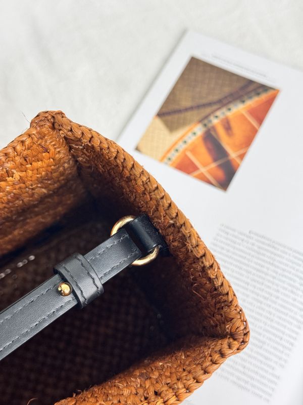 【分期0利率】LOEWE 小號拉菲草手提包【9成新】 