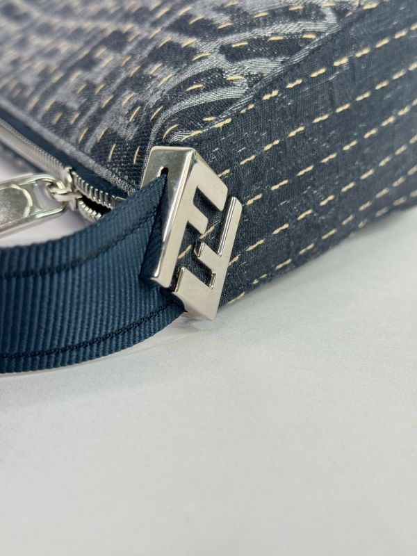 【未使用閒置品】FENDI FF 緹花 小型單肩包 