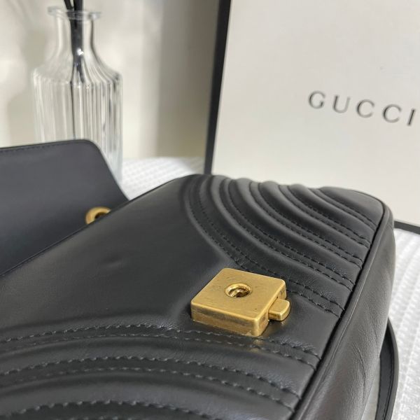 【99成新】【12期0利率】GUCCI GG Marmont 絎縫皮革小號單肩包 26公分 