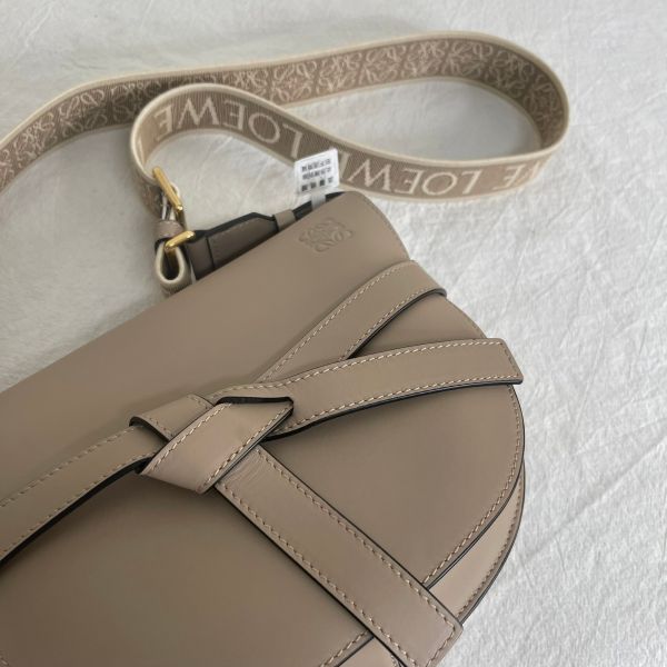 【12期0利率】LOEWE SMALL GATE柔軟小牛皮【99成新】 