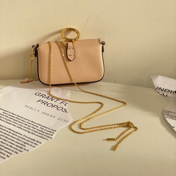 【9.9成新】【12期0利率】FENDI Nano Baguette無敵廢包 