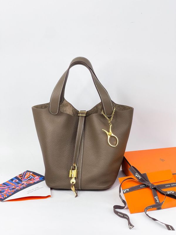 【99成新】HERMES PICOTIN 22 