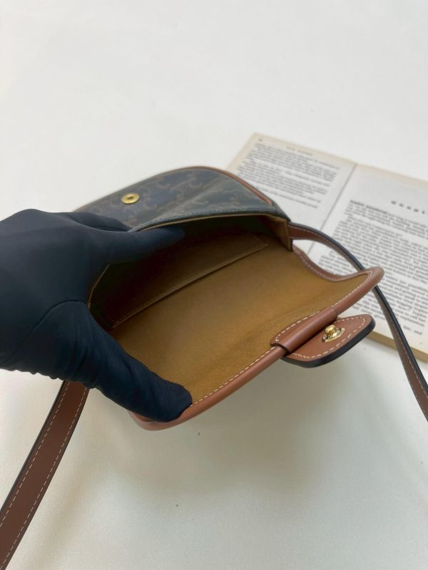【未使用閒置品】CELINE  凱旋門老花迷你馬鞍包 