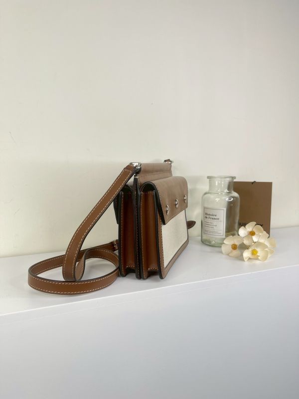 【分期0利率】BURBERRY MINI HORSEFERRY斜背包【85成新】 