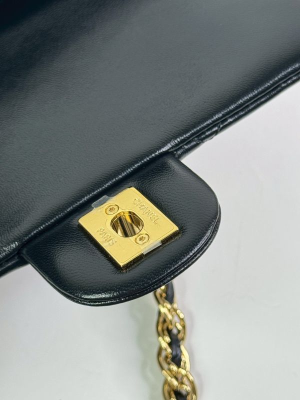 【分期0利率】CHANEL 23s 金屬HANDLE翻蓋鍊包 【99成新】