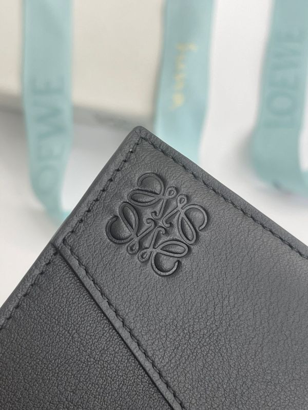 【分期0利率】LOEWE 經典小牛皮PUZZLE 短夾【全新品】 